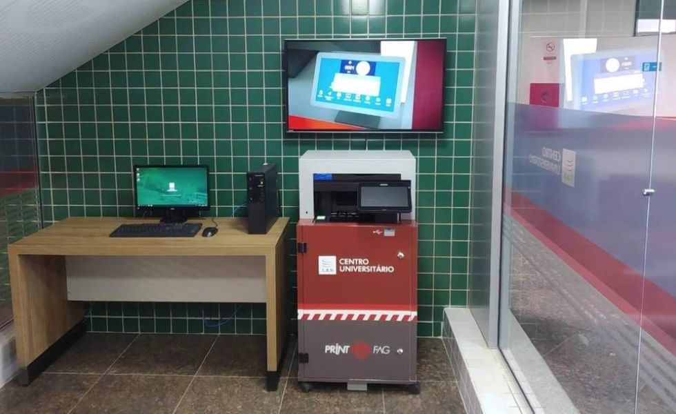 Simpress instala totens inteligentes de impressão em centro universitário