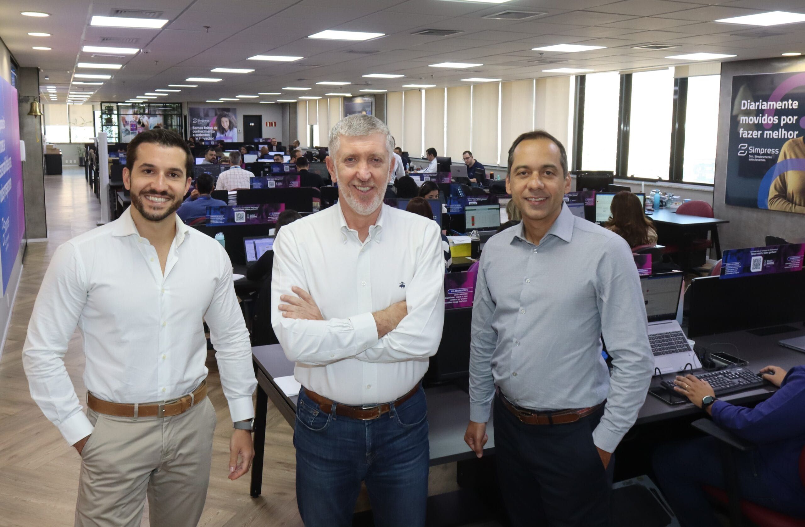 imagem dos diretores comerciais Fernando Danesi, Paulo Alouche e Silvio Gomes Junior (da esquerda para a direita)